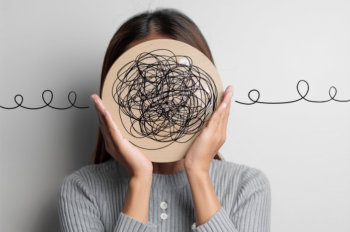 personne avec un cercle rempli en mode brouillon