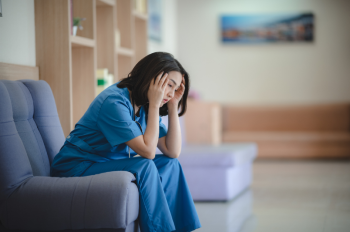 personne fatiguée mentalement